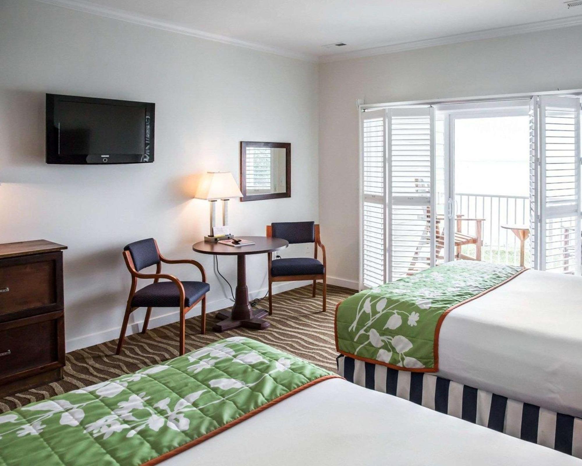 Island Inn & Suites, Ascend Hotel Collection Piney Point Buitenkant foto