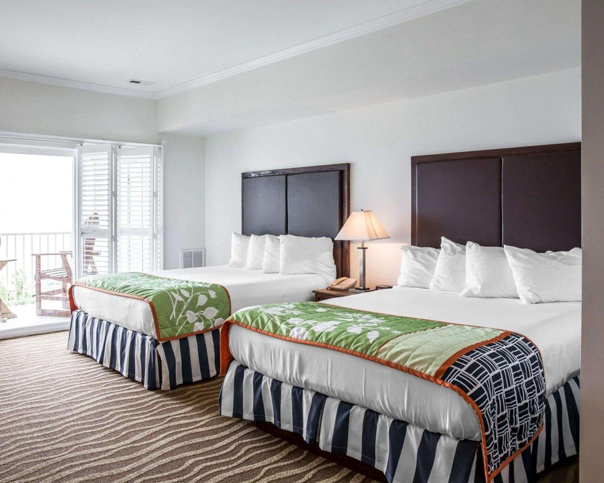 Island Inn & Suites, Ascend Hotel Collection Piney Point Buitenkant foto