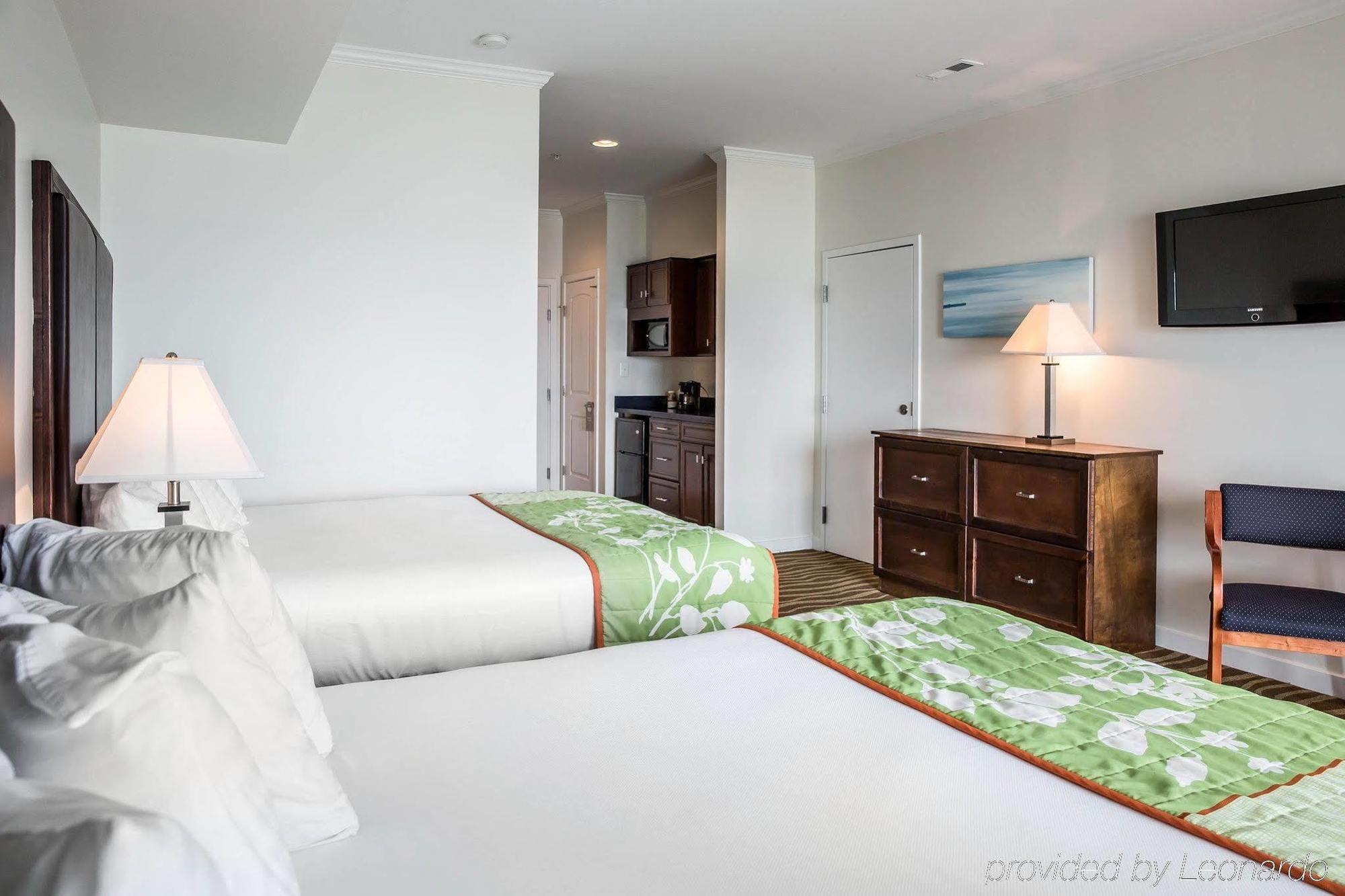 Island Inn & Suites, Ascend Hotel Collection Piney Point Buitenkant foto