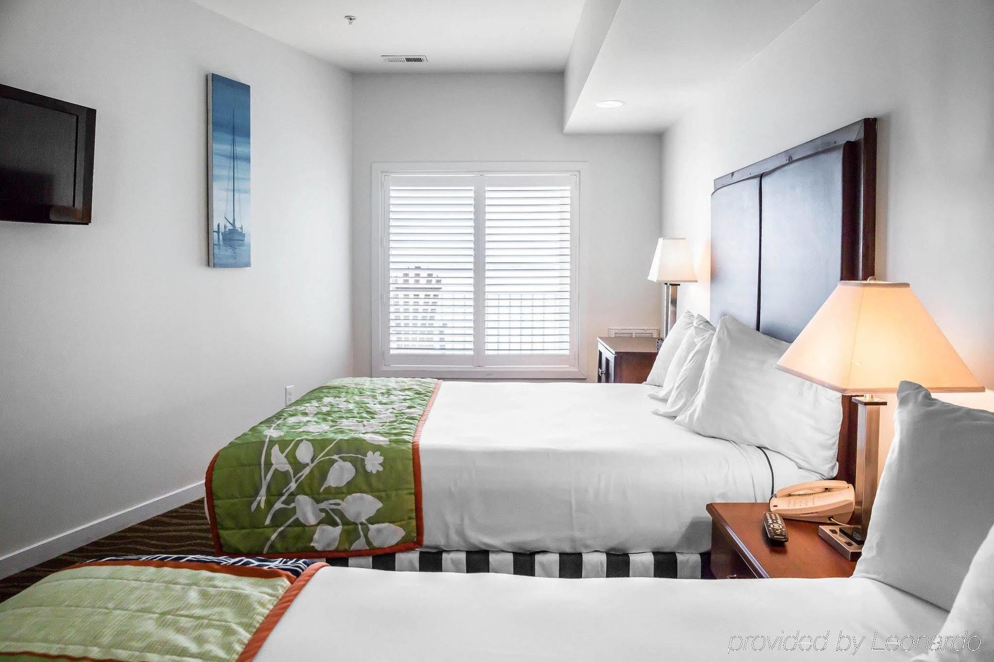 Island Inn & Suites, Ascend Hotel Collection Piney Point Buitenkant foto